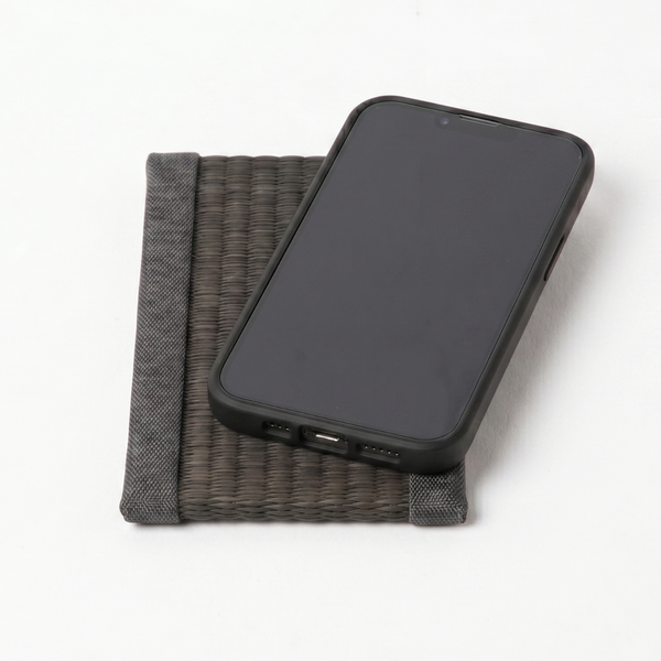 畳スマートフォン置き